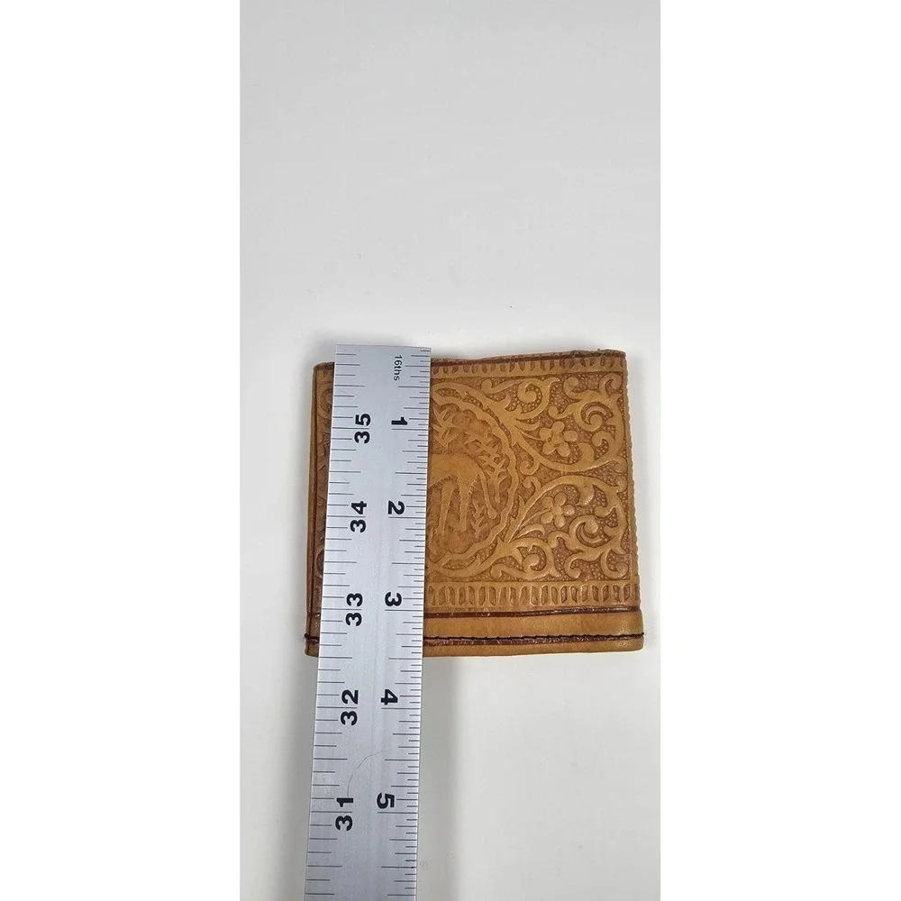 Vintage Tooled Leather Dog Wallet Embossed Animal‎ Snap Closure